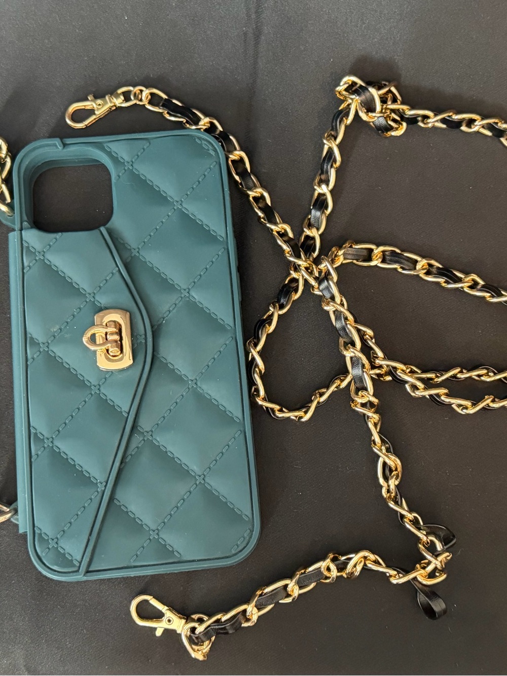 iPhone 15 Max phone case with crossbody strap